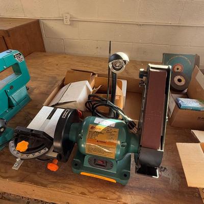 Grizzly Model H7761 Belt Disc Sander w/accessories