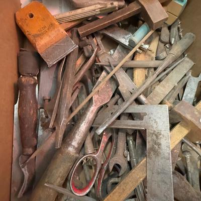 Box of Vintage metal tools – files/screwdrivers