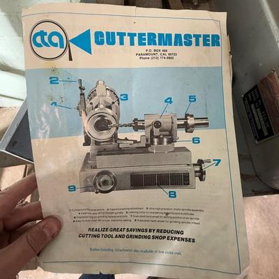 Cuttermaster Model FCG-30 Milling Machine & Cab + Box of Collets below 16