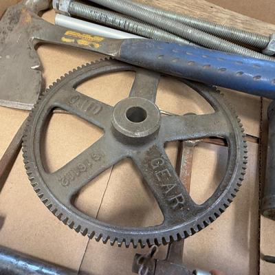 Box of misc. tools – saws/hatchets & misc.