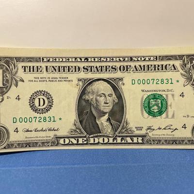 SERIES 2006 ***STAR*** FRN AU/UNCIRCULATED CONDITION D00072831* AS PICTURED. FREE DOMESTIC SHIPPING.