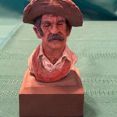 MICHAEL GARMIN FIGURINE