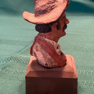 MICHAEL GARMIN FIGURINE