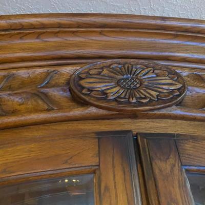 BEAUTIFUL AICO CHINA CABINET