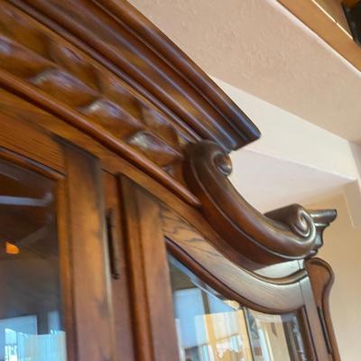 BEAUTIFUL AICO CHINA CABINET