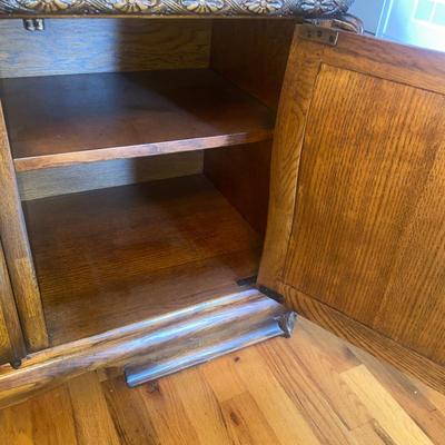 BEAUTIFUL AICO CHINA CABINET