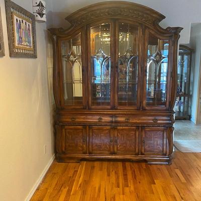 BEAUTIFUL AICO CHINA CABINET