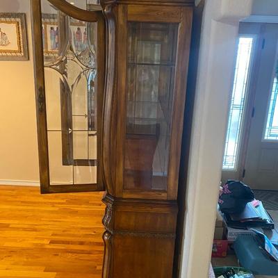 BEAUTIFUL AICO CHINA CABINET