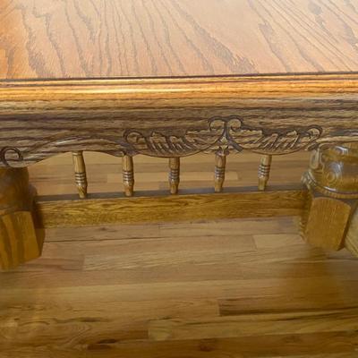VERY NICE BUTTERFLY LEAF DINING TABLE AND CHAIRS
