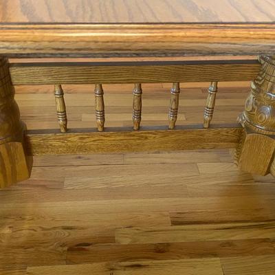 VERY NICE BUTTERFLY LEAF DINING TABLE AND CHAIRS