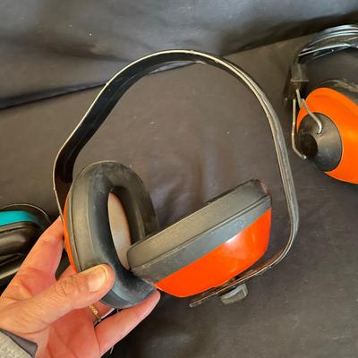 Remington Blue Rock Targets, Steel Targets and Ear Protectors (DR-SS)