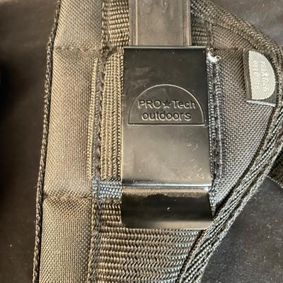 Large Collection of Soft-Sided Pistol Cases (DR-SS)