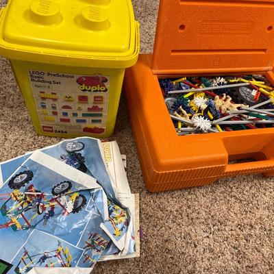 Duplo & k’Nex toys