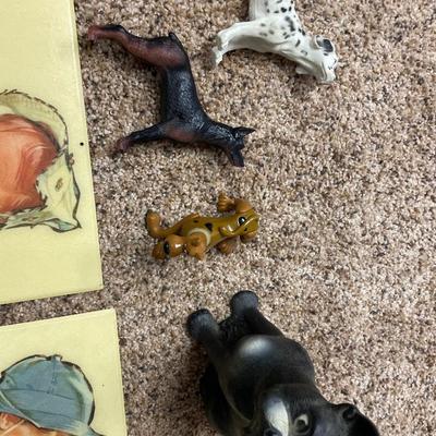 Vintage dog wall decor and plastic dogs with Scooby