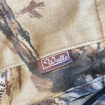 Hunting and Outdoor Apparel sizes M-L (GB-SS)