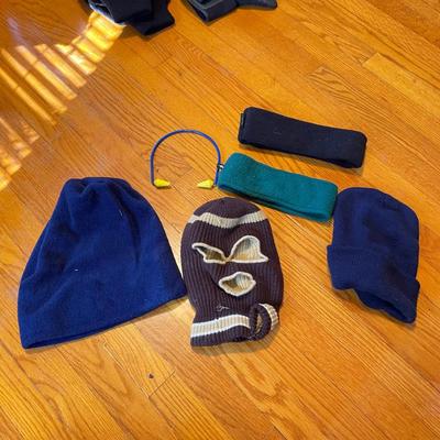 Hunting and Outdoor Apparel sizes M-L (GB-SS)