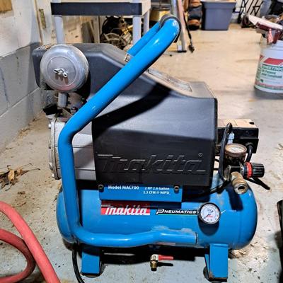 Makita Air Compressor & Campbell Hausfeld Spray Gun Kit (B1-SD)