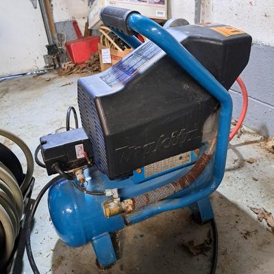 Makita Air Compressor & Campbell Hausfeld Spray Gun Kit (B1-SD)