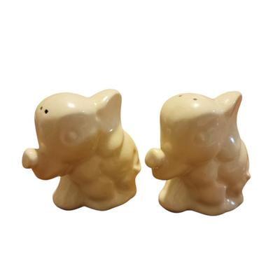Vtg Ivory elephant salt and pepper shakers