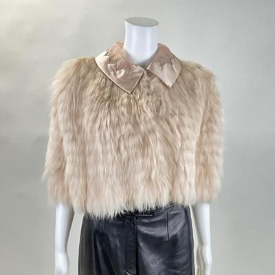 334 FENDI Pink Fur Shawl with Lace Collar Size 40