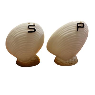 Vtg Bone China seashell salt and pepper shakers