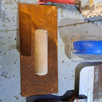 Large Bucket of Drywall & Grout Tools (B1-SD)