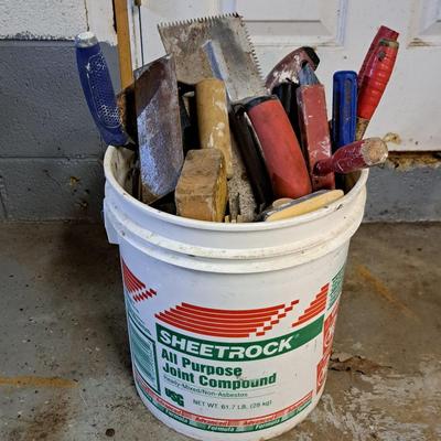 Large Bucket of Drywall & Grout Tools (B1-SD)