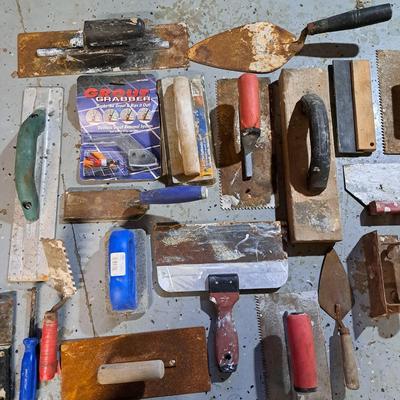 Large Bucket of Drywall & Grout Tools (B1-SD)