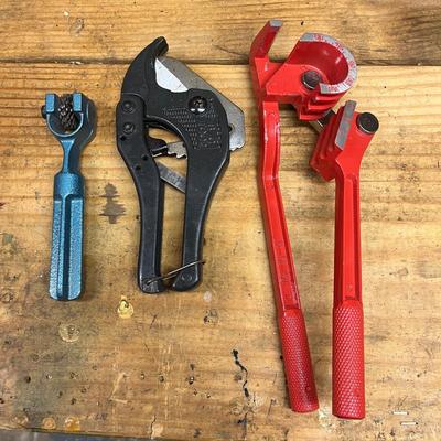 8” Gear Puller & More Tools (B3-MG)