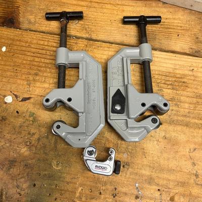 8” Gear Puller & More Tools (B3-MG)