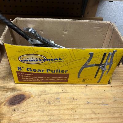 8” Gear Puller & More Tools (B3-MG)
