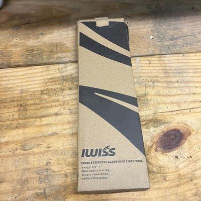 8” Gear Puller & More Tools (B3-MG)
