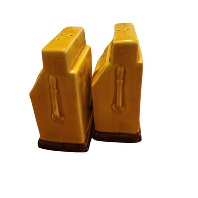 Vtg Las Vagas Slot machine salt and pepper shakers