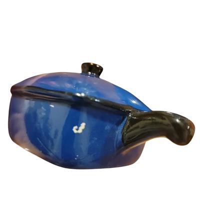 Big blue kitchen pan salt and pepper shakers