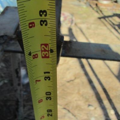 Metal Frame Barrell Holder