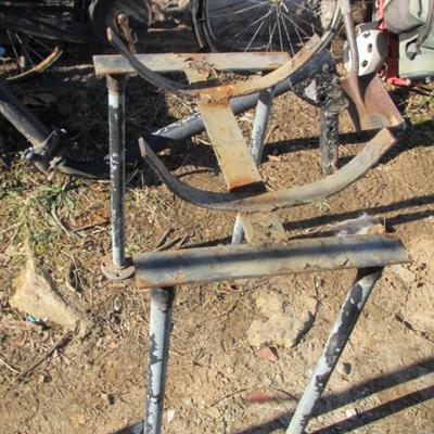 Metal Frame Barrell Holder