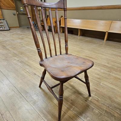 Vintage Cushman Colonial Creations Solid Maple Sawbuck Table w/ Trestle & Chairs