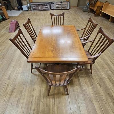 Vintage Cushman Colonial Creations Solid Maple Sawbuck Table w/ Trestle & Chairs