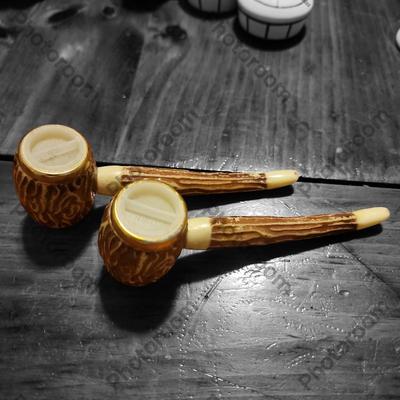Vtg plastic pipe salt and pepper shakers