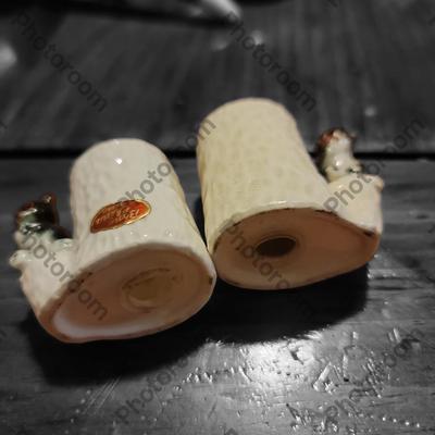 Vtg mini Bone China tree stumps with bears