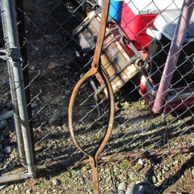 Metal Lawn Decor