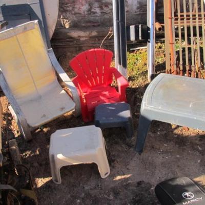 Outdoor Plastic/Cloth Kids Chairs Step Stools & Table