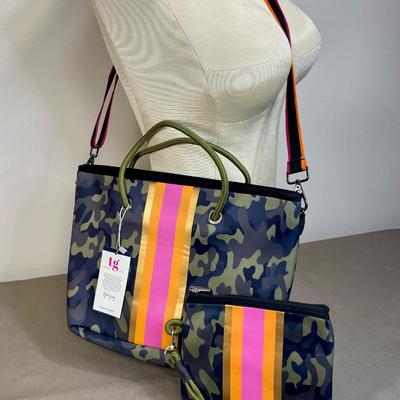 Green Camouflage neoprene bag and wristlet