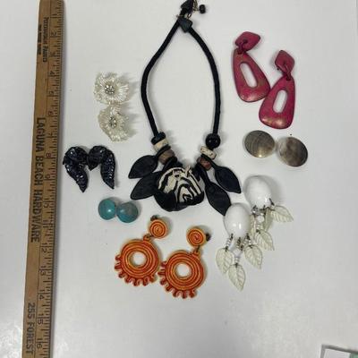 Costume Fashion Jewelry Lot - Non-metallic Bright Colored group of one necklace with 7 Earring pairs