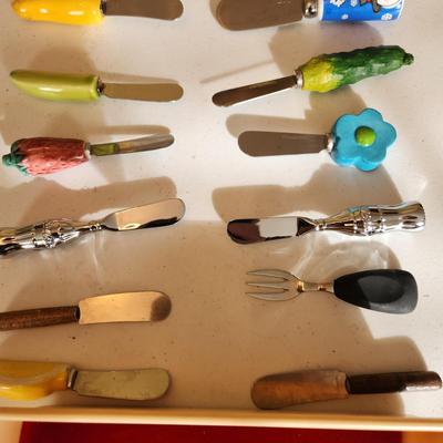Large collection of Condiment Spreaders Cheese Jelly Butter Knife Knives