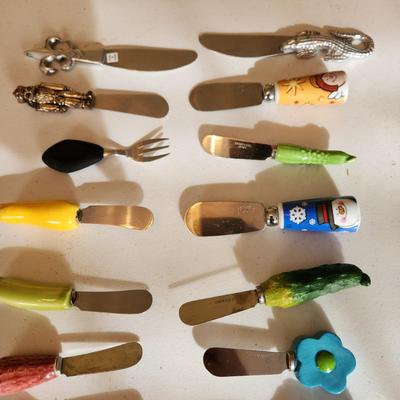 Large collection of Condiment Spreaders Cheese Jelly Butter Knife Knives