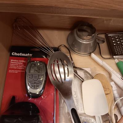 NEW CHEFMATE WIRELESS GRILL THERMOMETER AND KITCHEN UTENSILS
