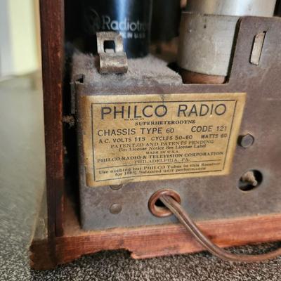 Vintage Philco Tombstone Radio Tabletop Superheterodyne Type 60 Powers up