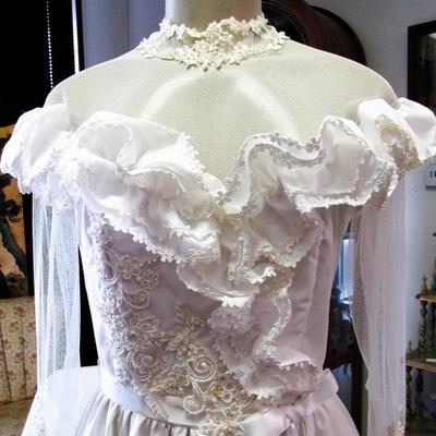 Vintage Satin and Chantilly Lace Wedding Dress