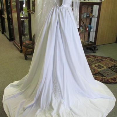 Vintage Satin and Chantilly Lace Wedding Dress